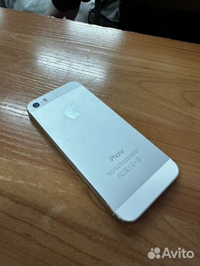 iPhone 5S, 16 ГБ