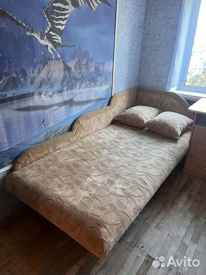 Тахта, Диван-кровать односпальная