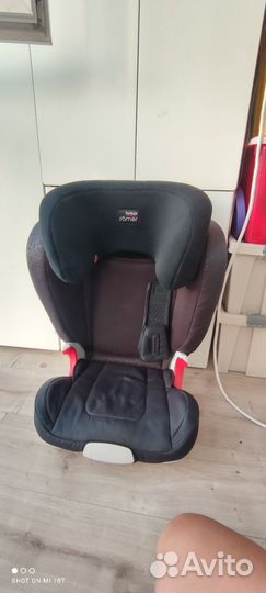 Автомобильное кресло britax romer