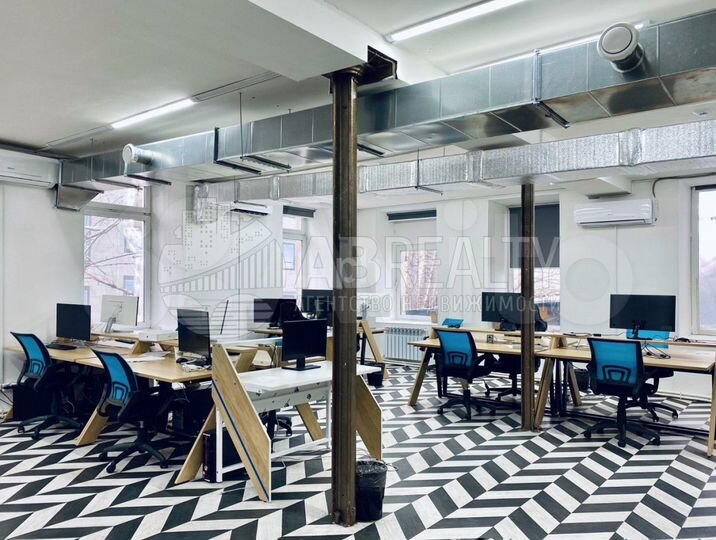 Здание 1700 м² в Хамовниках