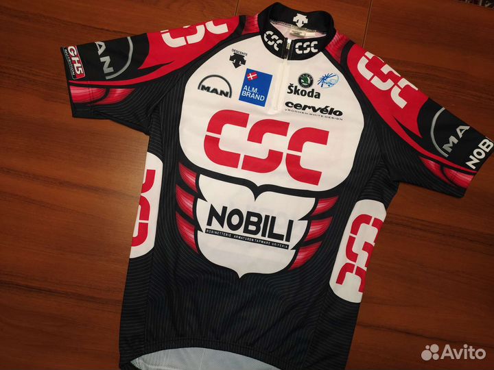 Велоджерси Descente Италия