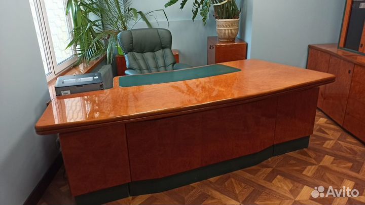 Офисная мебель R.A.Mobili (Кабинет руководителя)