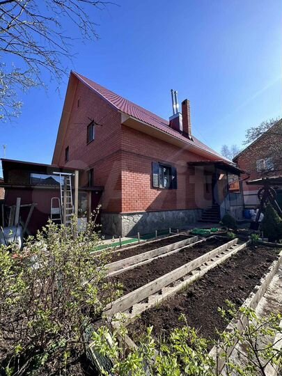 Коттедж 218 м² на участке 6 сот.