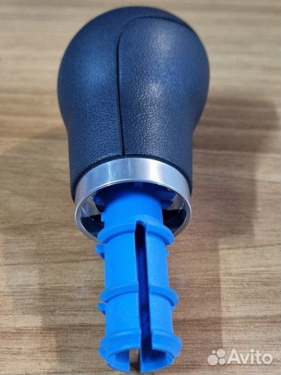 Рукоятка рычага МКПП Audi A2 8Z0