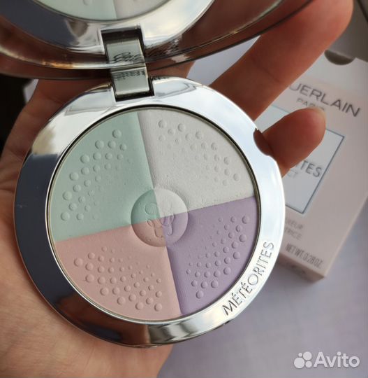 Guerlain meteorites пудра компактная (светлый)