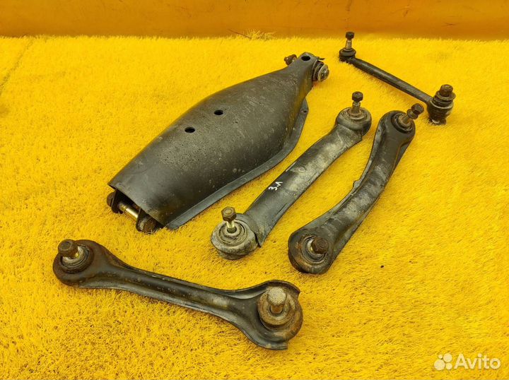 Рычаги задние левые Mercedes-Benz S124 M111.960