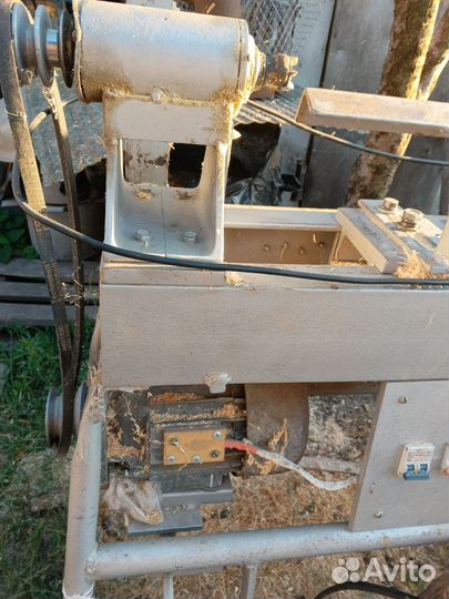Токарный станок по дереву