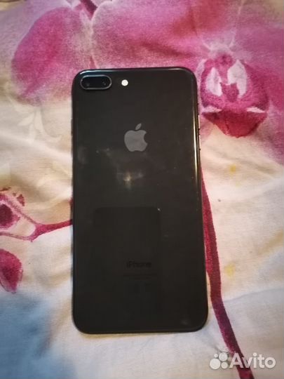 Телефон iPhone 8 plus