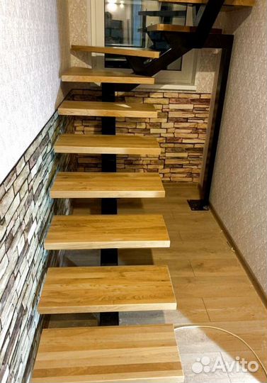 Г-образная лестница