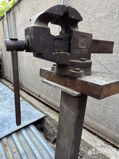 Тиски слесарные СССР