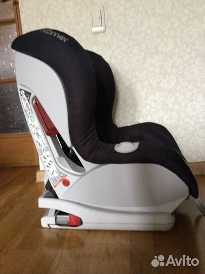 Продаётся детское авто-кресло