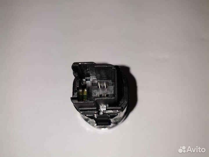 Кнопка запуска двигателя - Ford