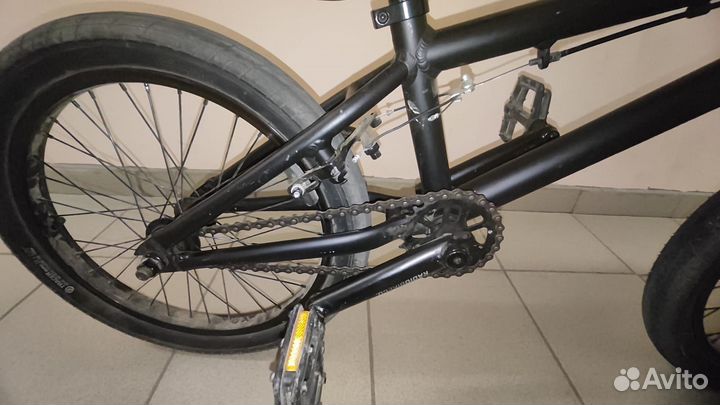 Трюковой велосипед bmx Radio dice 18