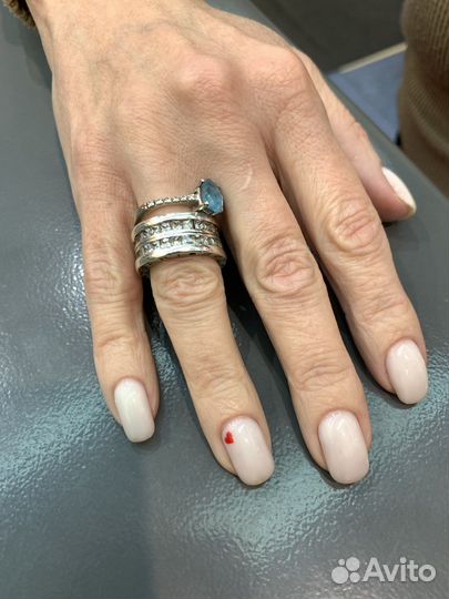 Маникюр гель лак