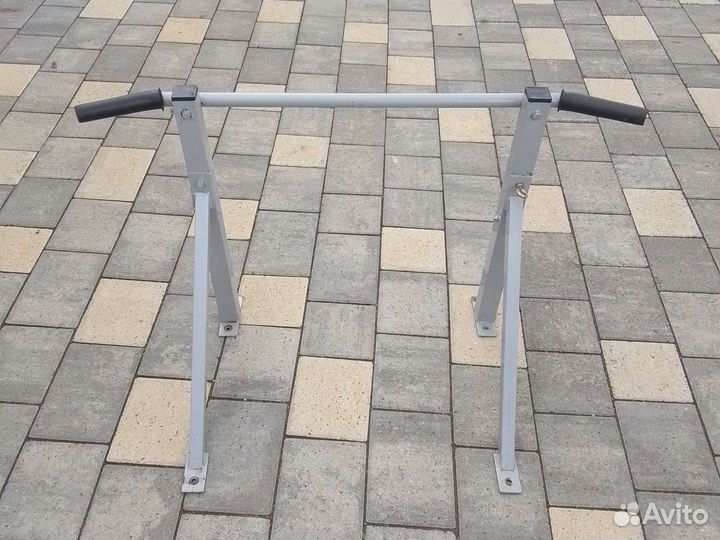 Турник настенный бу