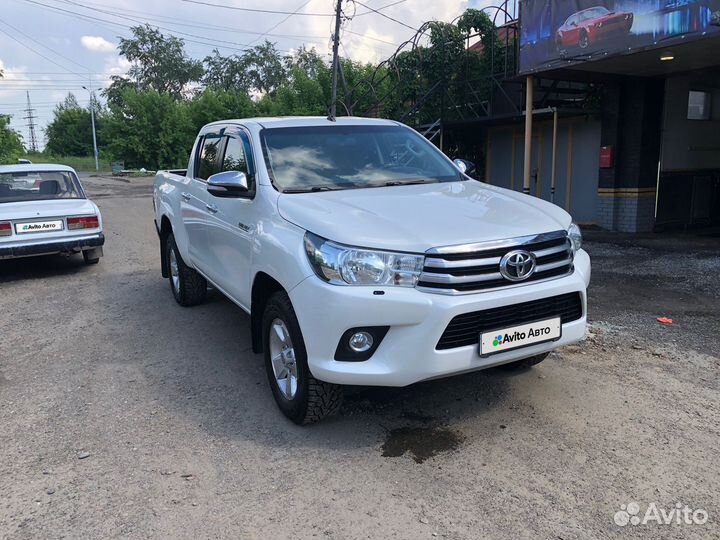 Toyota Hilux 2.8 AT, 2016, битый, 264 000 км