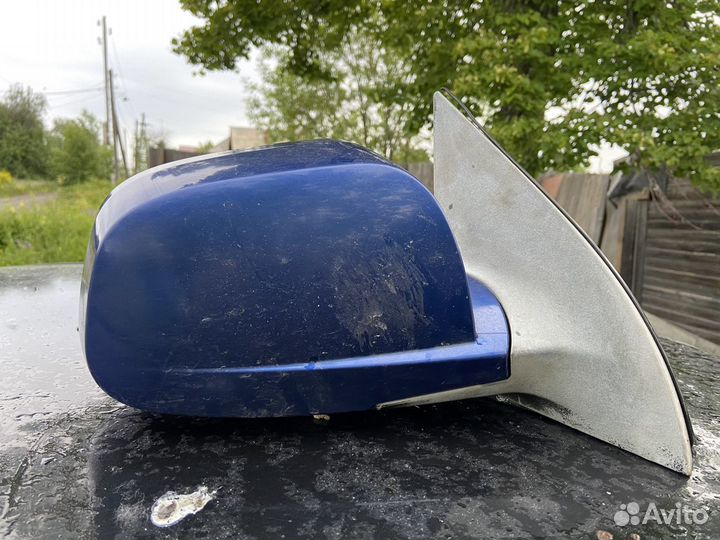 Зеркало заднего вида