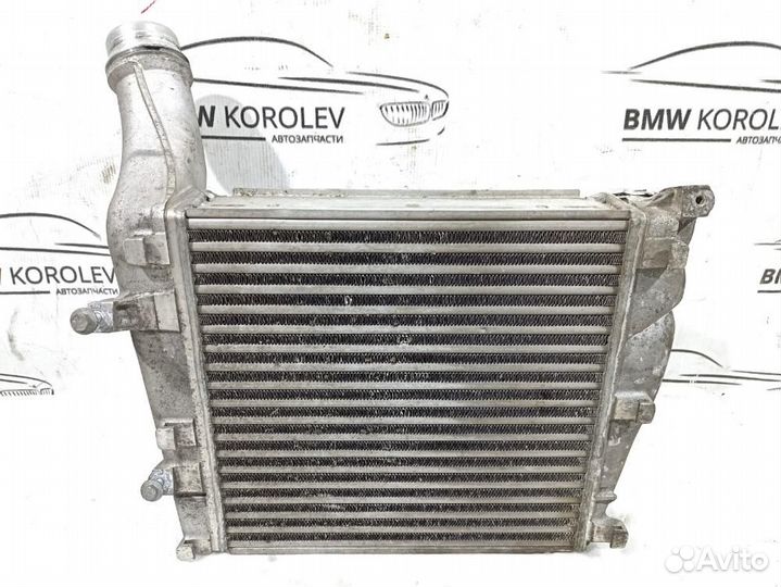 Интеркулер правый Porsche Cayenne (7p5145804a)