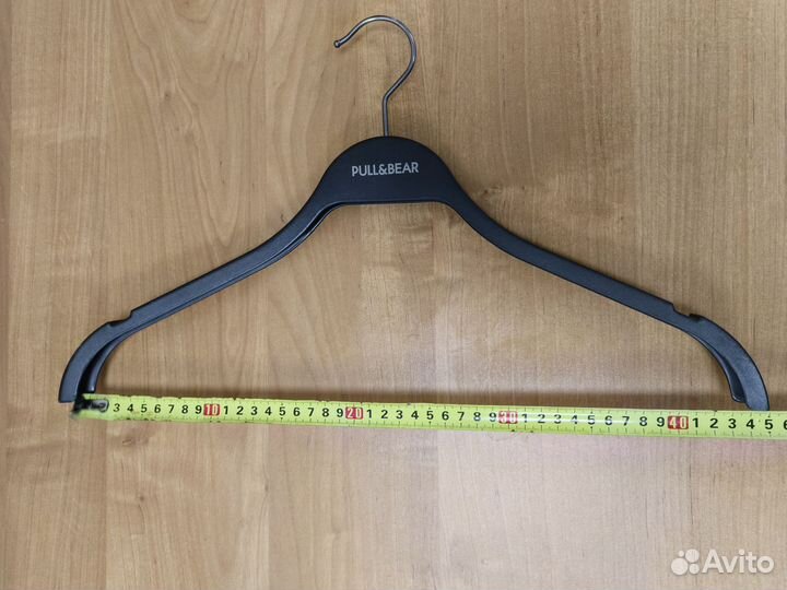 Вешалки плечики Pull&Bear
