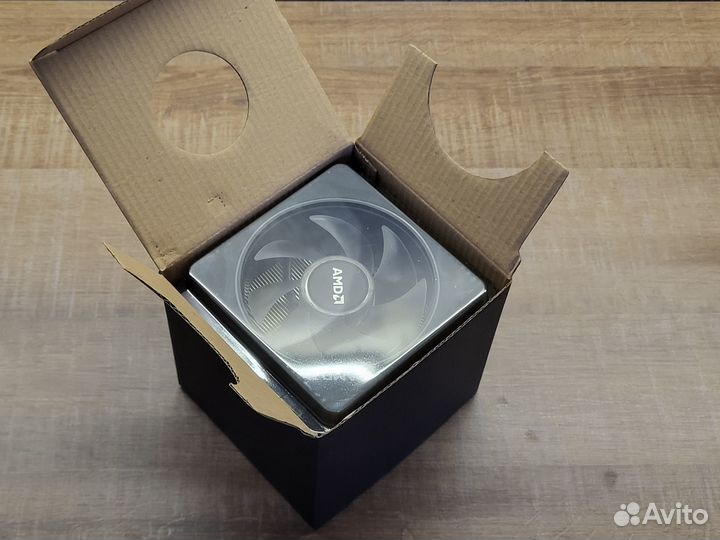 Кулер Wraith Prism для процессора AMD socket AM4