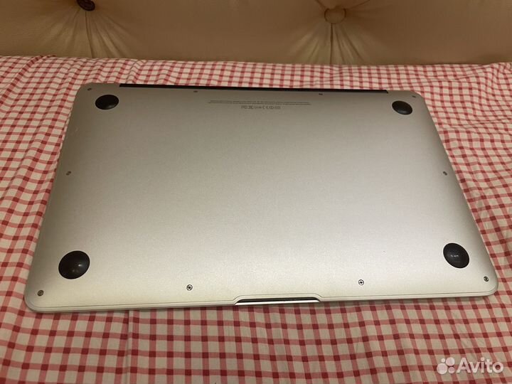 Apple MacBook Air 11 (2012)