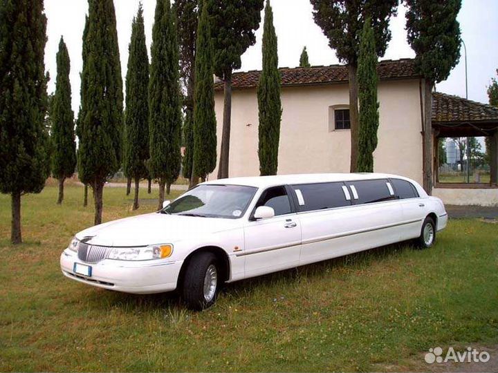 Запчасти на лимузин Линкольн Тоwn kar
