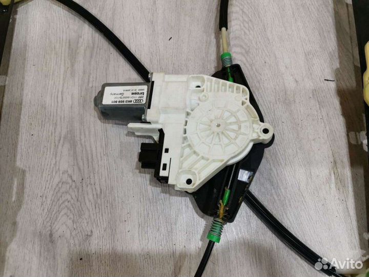 Стеклоподъемник передний левый Audi A4 B8