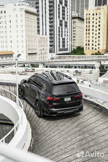 Диффузор заднего бампера giant на BMW X7