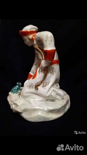 Статуэтка Иван царевич и лягушка