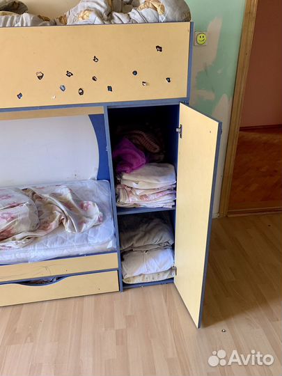 Кровать двухьярусная детская