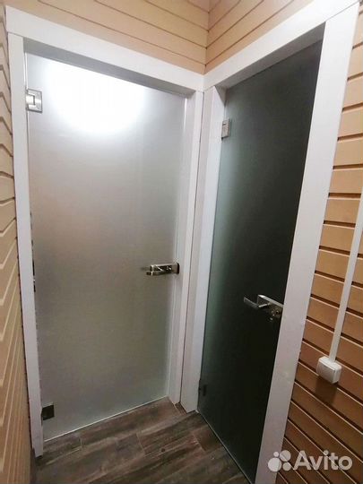 Межкомнатные стеклянные двери на заказ