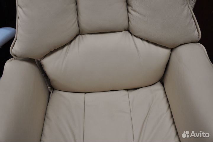 Офисное кресло 