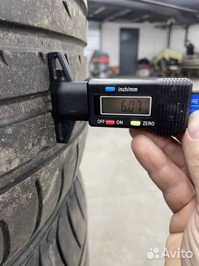 Roadstone N8000 255/40 R19