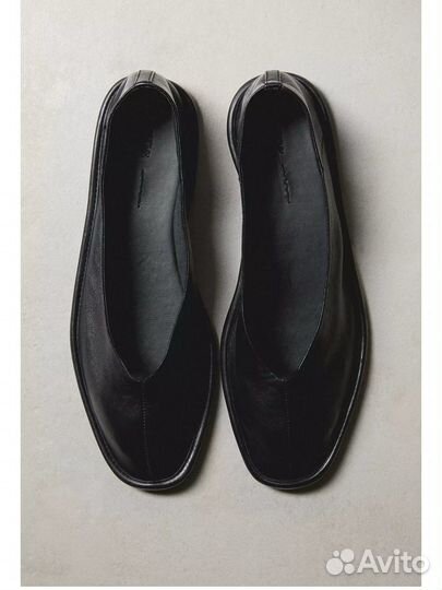 Кожаные балетки Zara