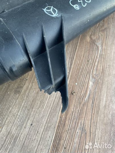 Корпус воздушного фильтра Mercedes-Benz Vito W639