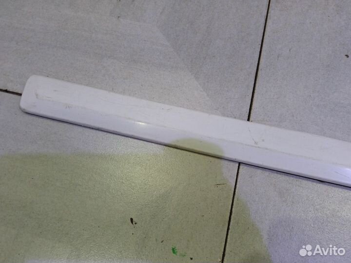 Молдинг передней двери