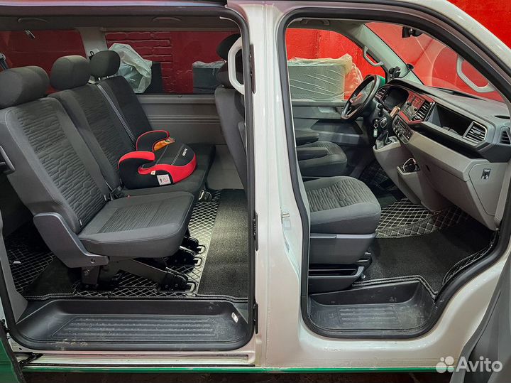 Кожаные 3D коврики в салон авто