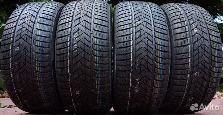Pirelli Scorpion Winter 315/35 R22