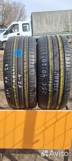 Pirelli P Zero PZ4 255/40 R20