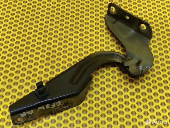 Петля капота правая Mitsubishi Outlander GF3W 4B12