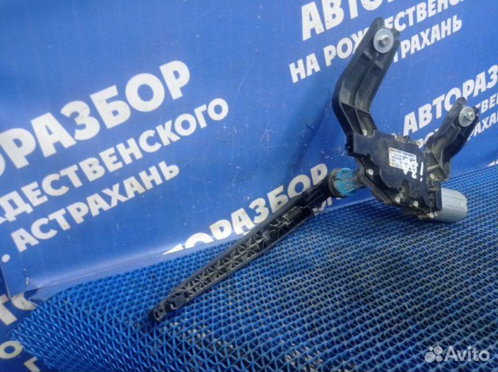 Моторчик заднего дворника Hyundai I30 хэтчбек 2011