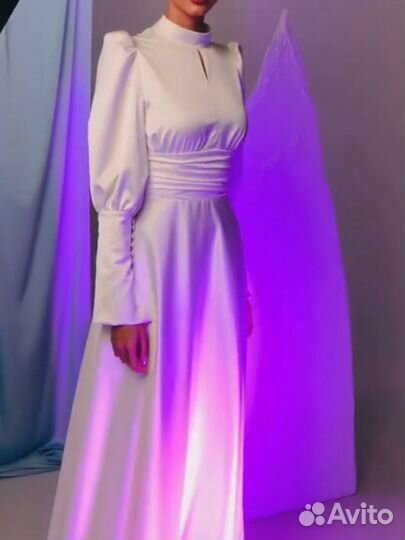 Платье белое