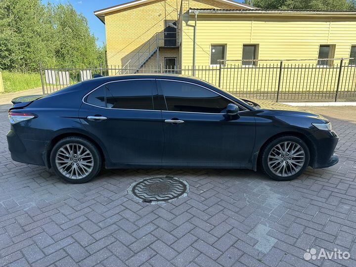 Toyota Camry 2.5 AT, 2018, битый, 126 739 км