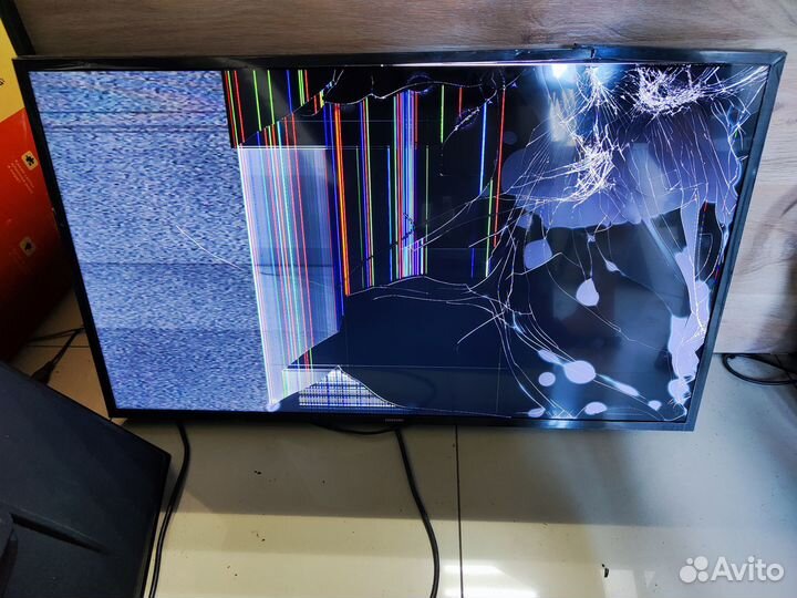 Телевизор Samsung UE43N5000 (Разбор)(По запчастям)