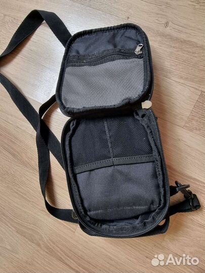 Сумка для видеокамеры или фотокамеры