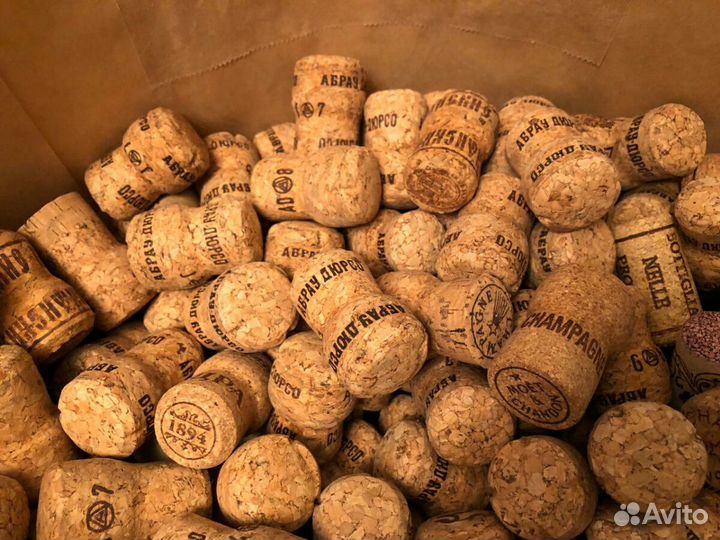 Пробки от шампанского Абрау-Дюрсо
