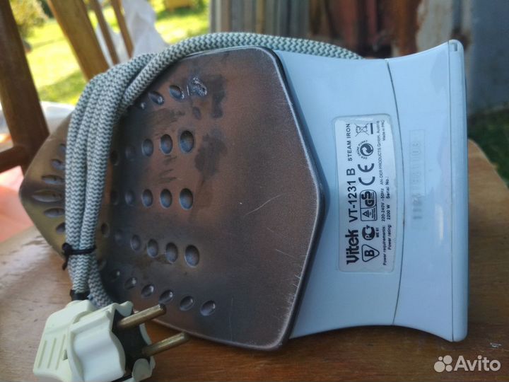 Утюг vitek