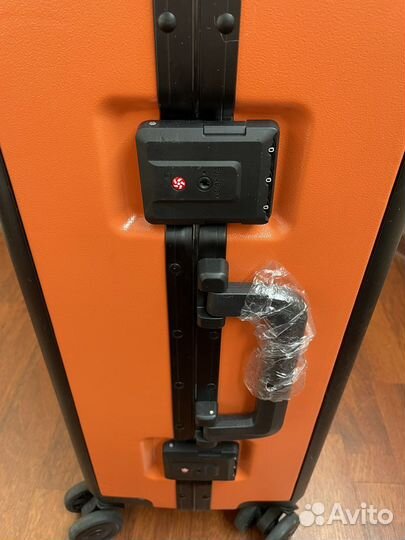 Чемодан на колесах