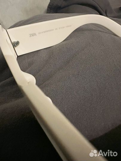 Солнцезащитные очки молочно белые Zara