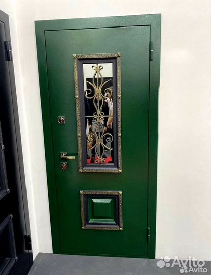 Входная металическая дверь